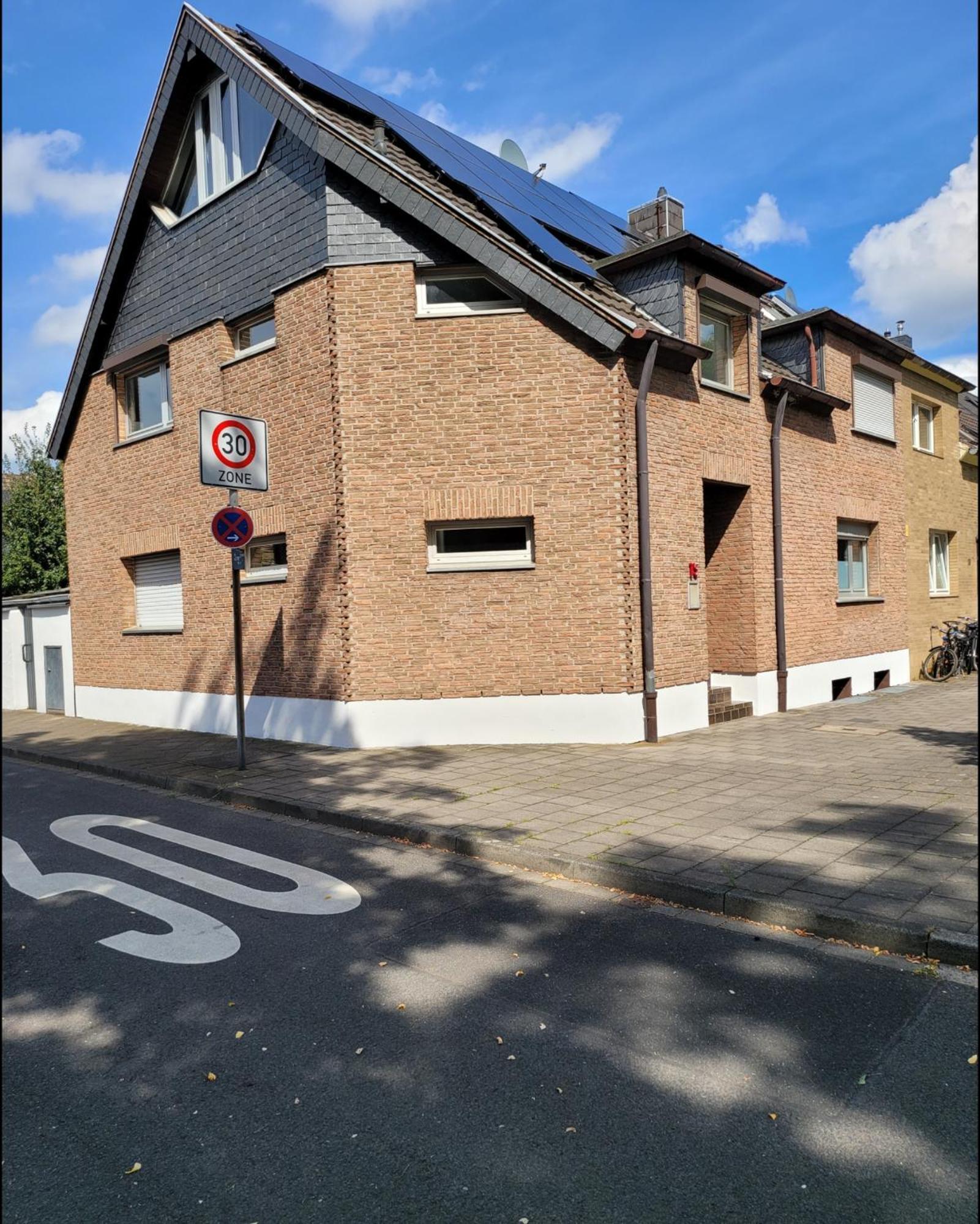 Messezimmer Am Thewissenweg Düsseldorf Extérieur photo